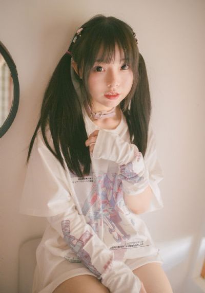 小资女孩向前冲