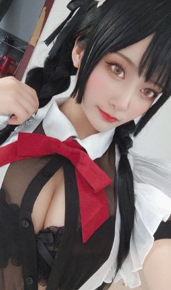 带着智能手机闯荡异世界.2 2023