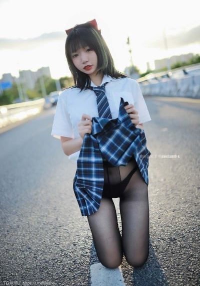 年轻的嫂子bd
